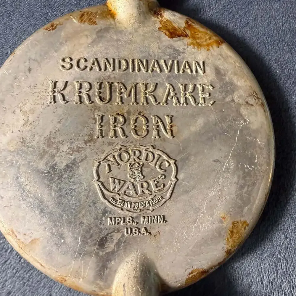 Nordic Ware Scandinavian Krumkake Iron